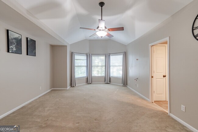 Building Photo - 651 Briarleigh Way