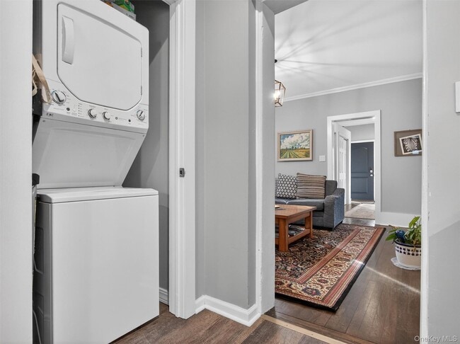 Building Photo - 24 E Park Pl