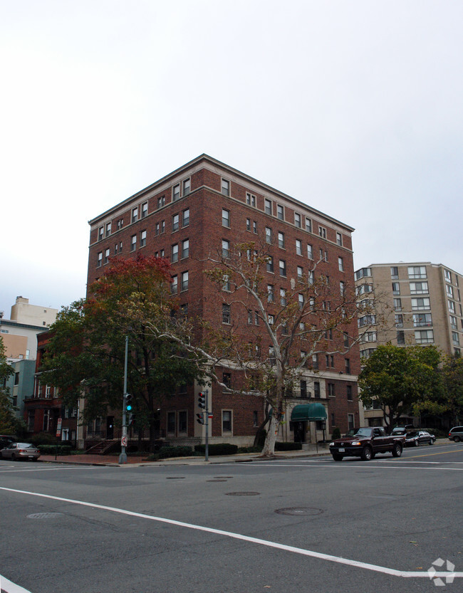 Building Photo - The Bartley