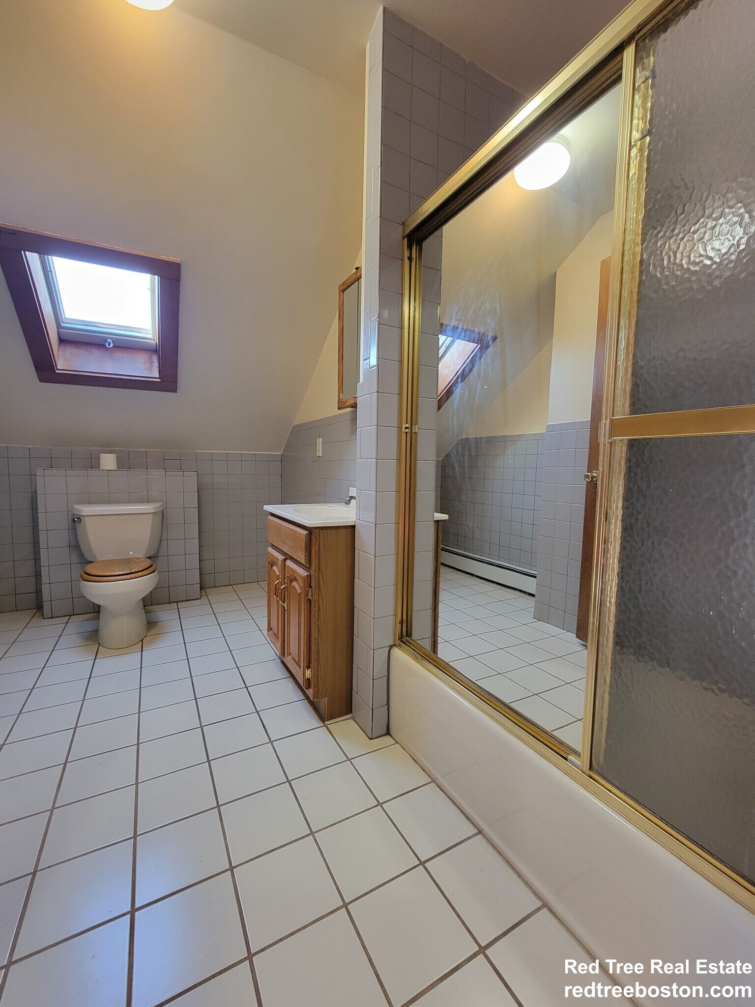 Building Photo - 118 Charles St