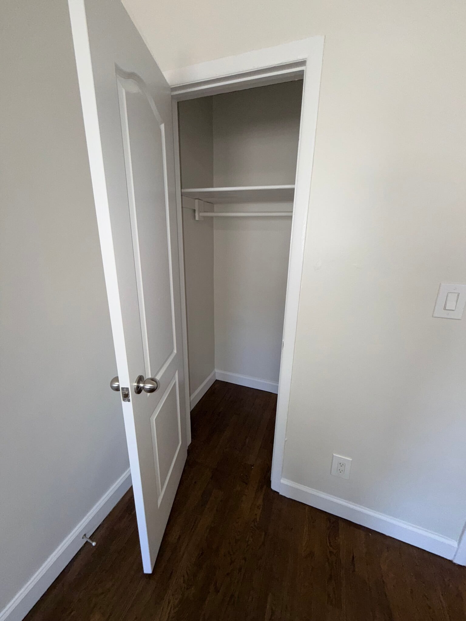 Closet - 35-26 32nd St