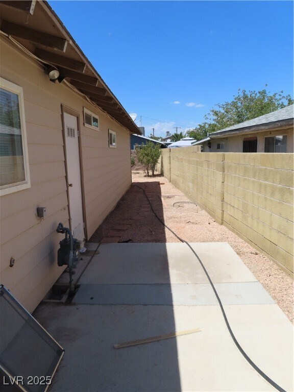 Building Photo - 5071 Orinda Ave