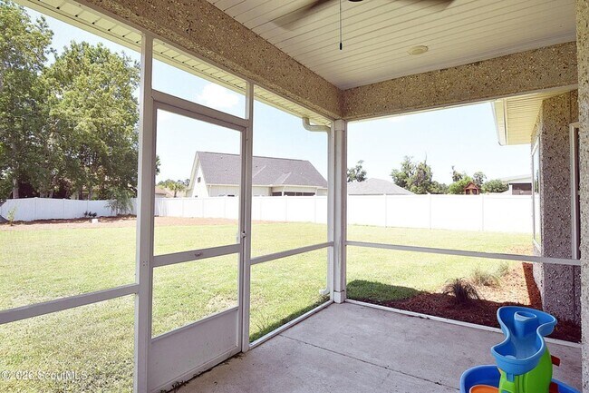 Building Photo - 119 Hadleigh Bluff