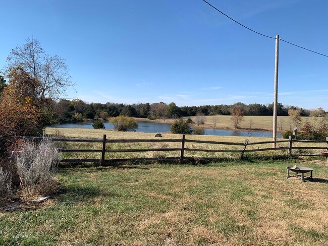 Building Photo - 5731 S Bearfield Rd