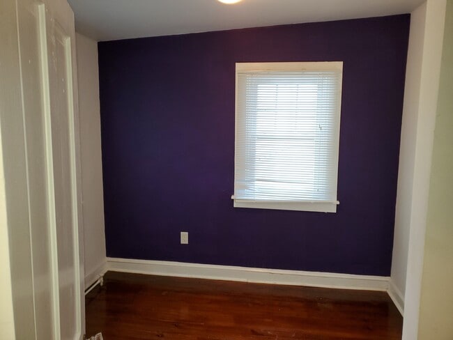 Building Photo - 113 Charles St