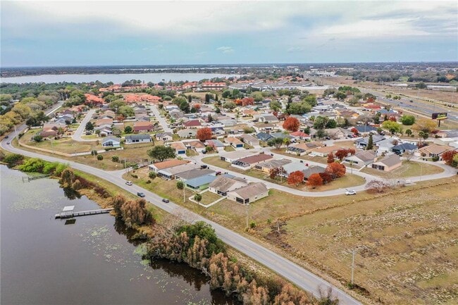 Building Photo - 812 Marcia Loop