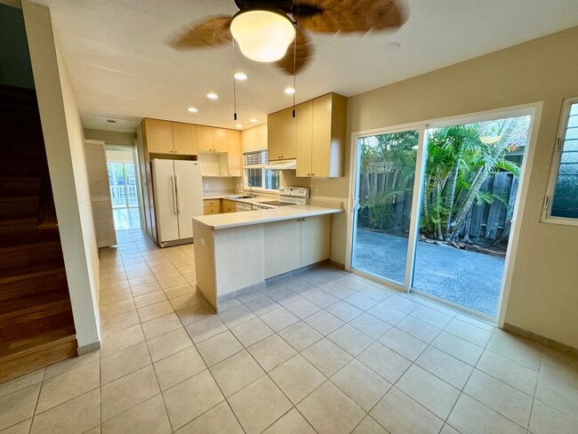 Building Photo - 3/2.5/2 Townhome located in Kuapa Isle-Wat...