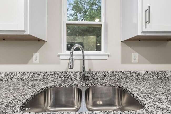 Building Photo - 3204 Maldon Ct