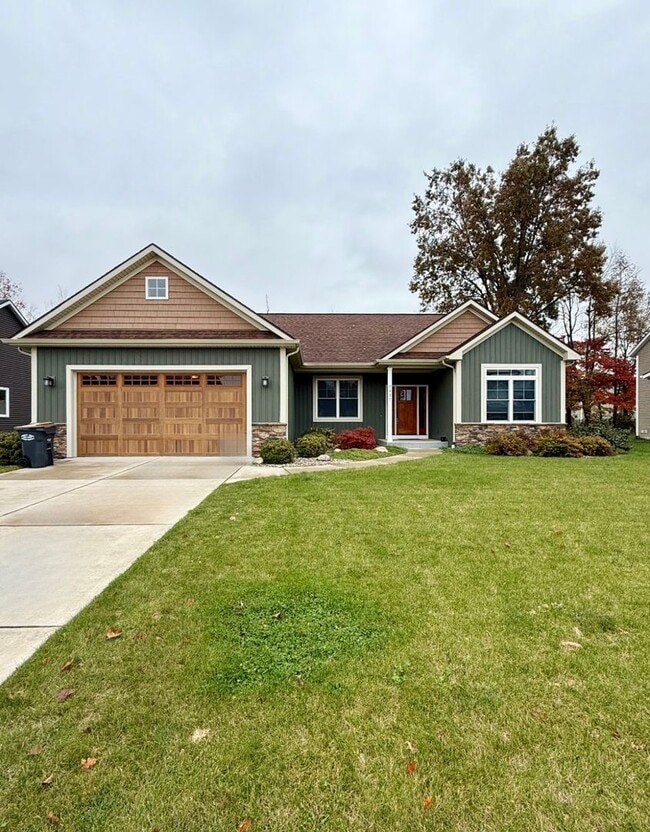 Primary Photo - Three Bedroom Home in Portage