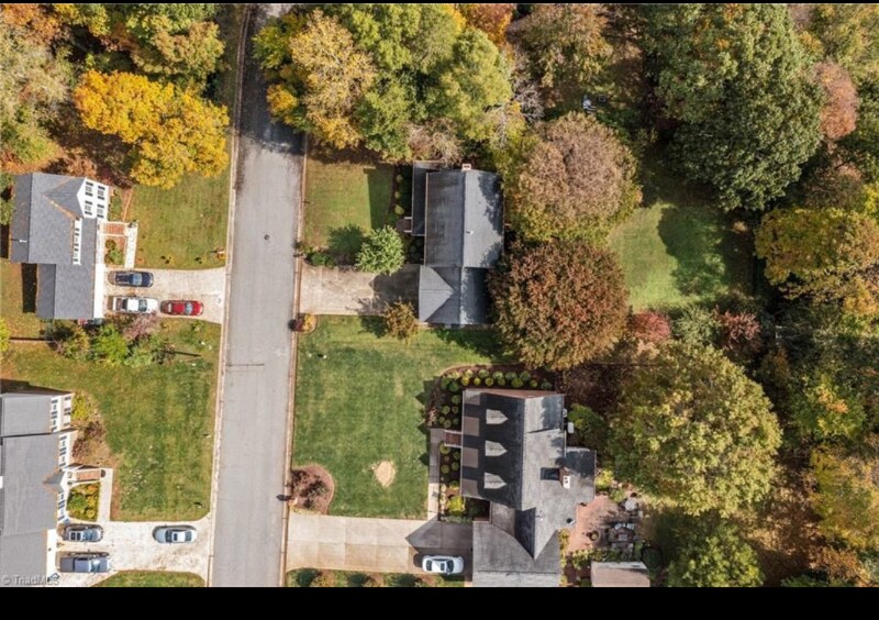 Building Photo - 544 Woodland Dr