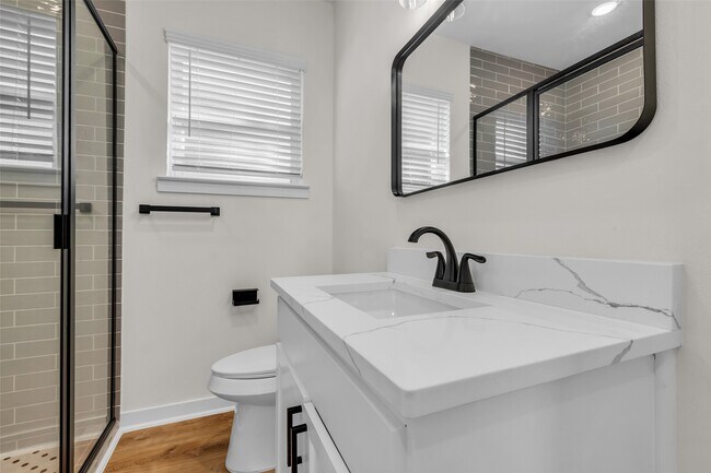 Building Photo - 3440 Bremond St