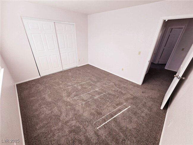 Building Photo - 7525 Hickory Hills Dr