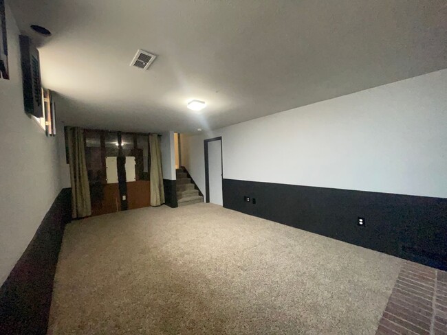 Building Photo - $0 DEPOSIT OPTION. LUXURY ARVADA RENTAL: U...