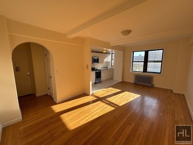 Building Photo - 850 Amsterdam Ave