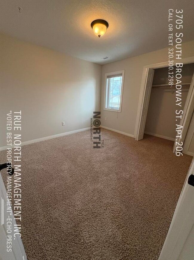 Building Photo - 3705 S Broadway St