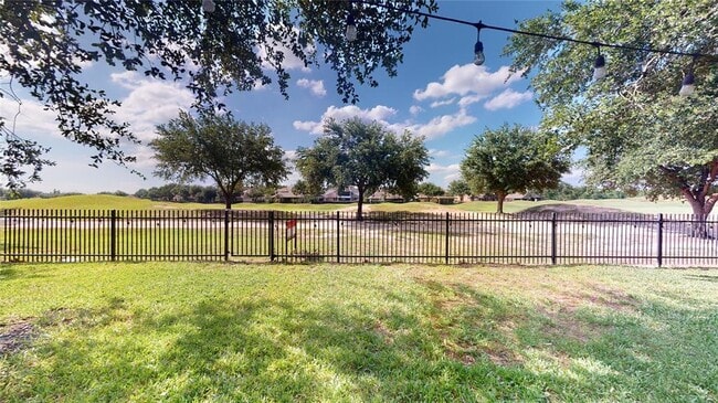 Building Photo - 16422 Red Crest Dr