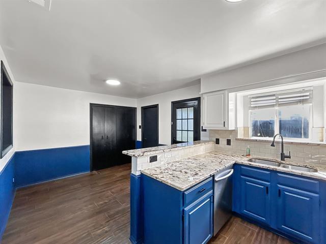 Building Photo - 301 Barclay Ave