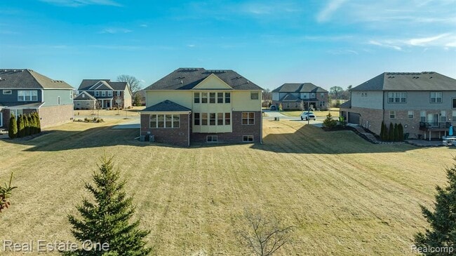 Building Photo - 101 Oakland Crest Dr