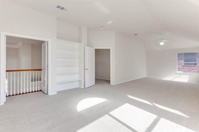 Building Photo - 8313 Canola Bend