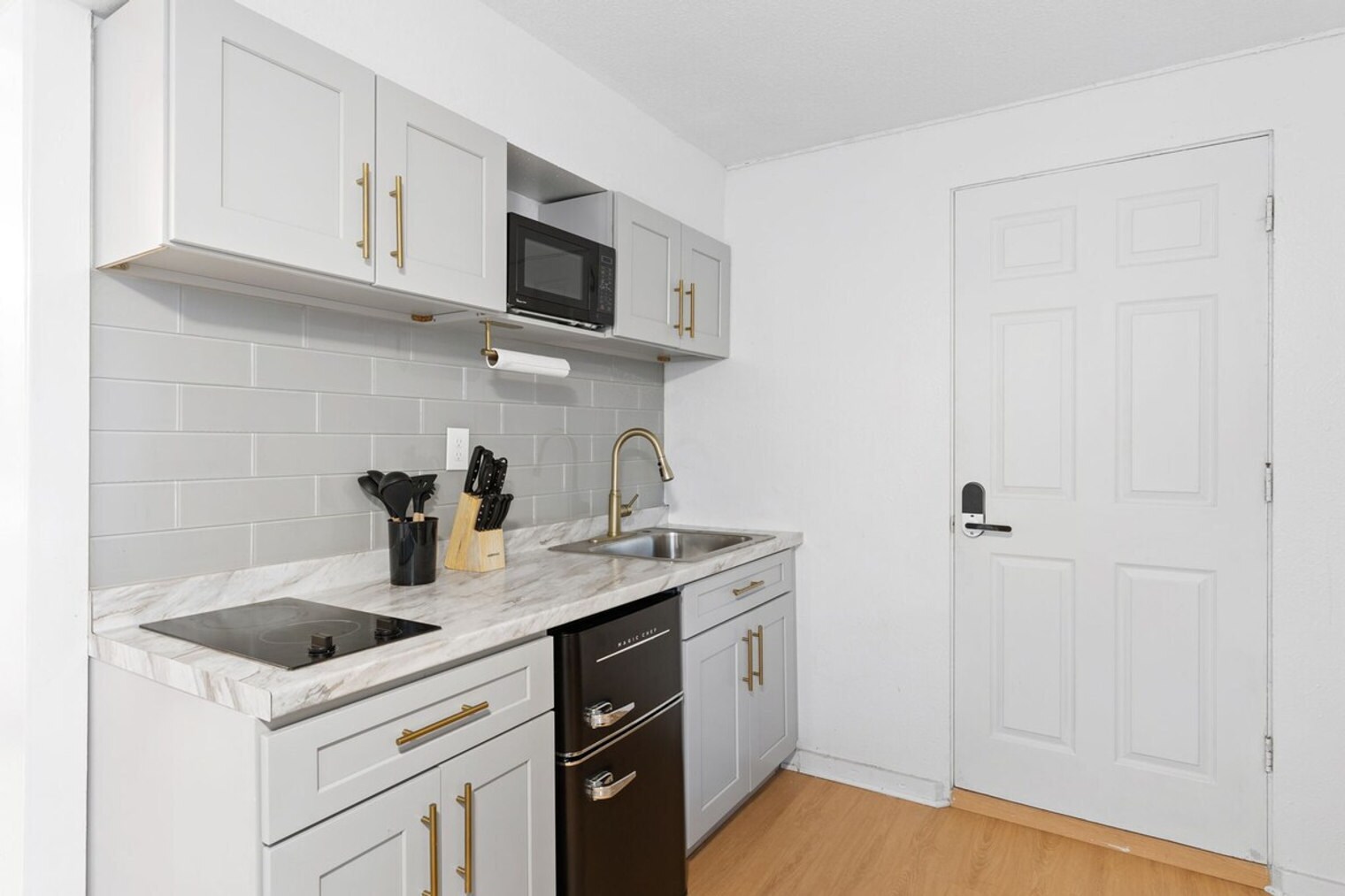 Building Photo - 3903 E Powhatan Ave