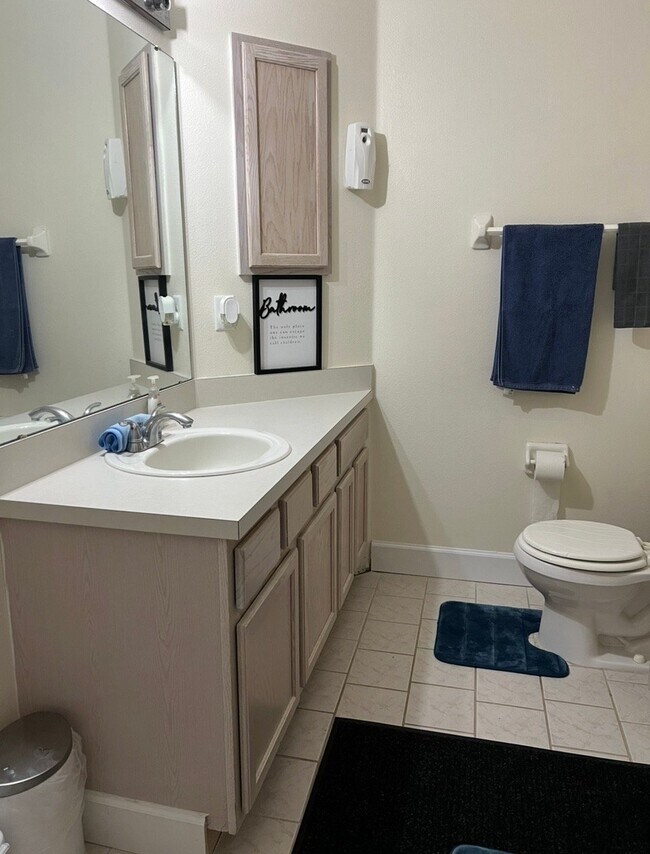 Building Photo - 122 Canary Island Cir