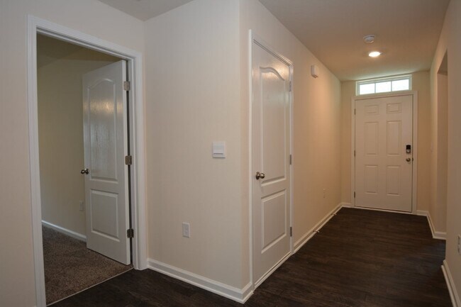 Building Photo - 664 Grand Reserve Dr