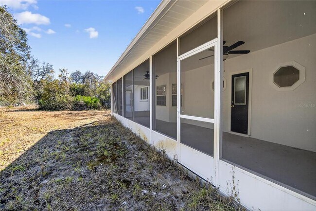 Building Photo - 11304 Balm Riverview Rd