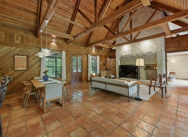 Building Photo - 9304 Flintrock Cir