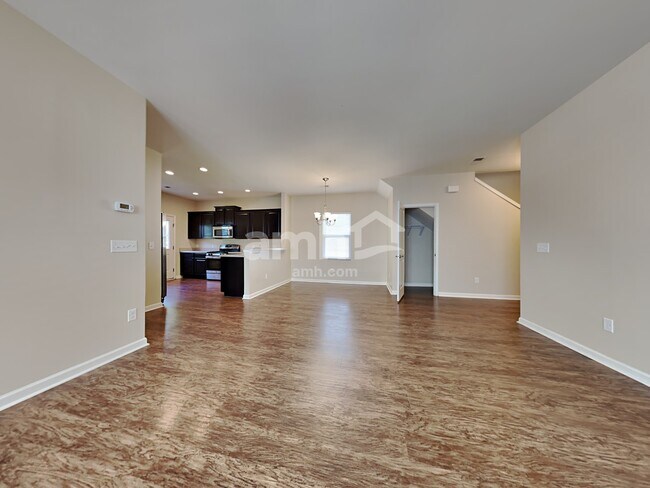 Building Photo - 321 Iveson Rd