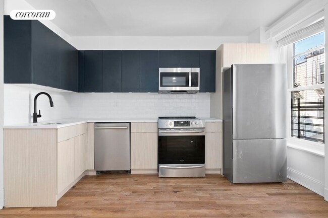 Building Photo - 2421 Lorillard Pl