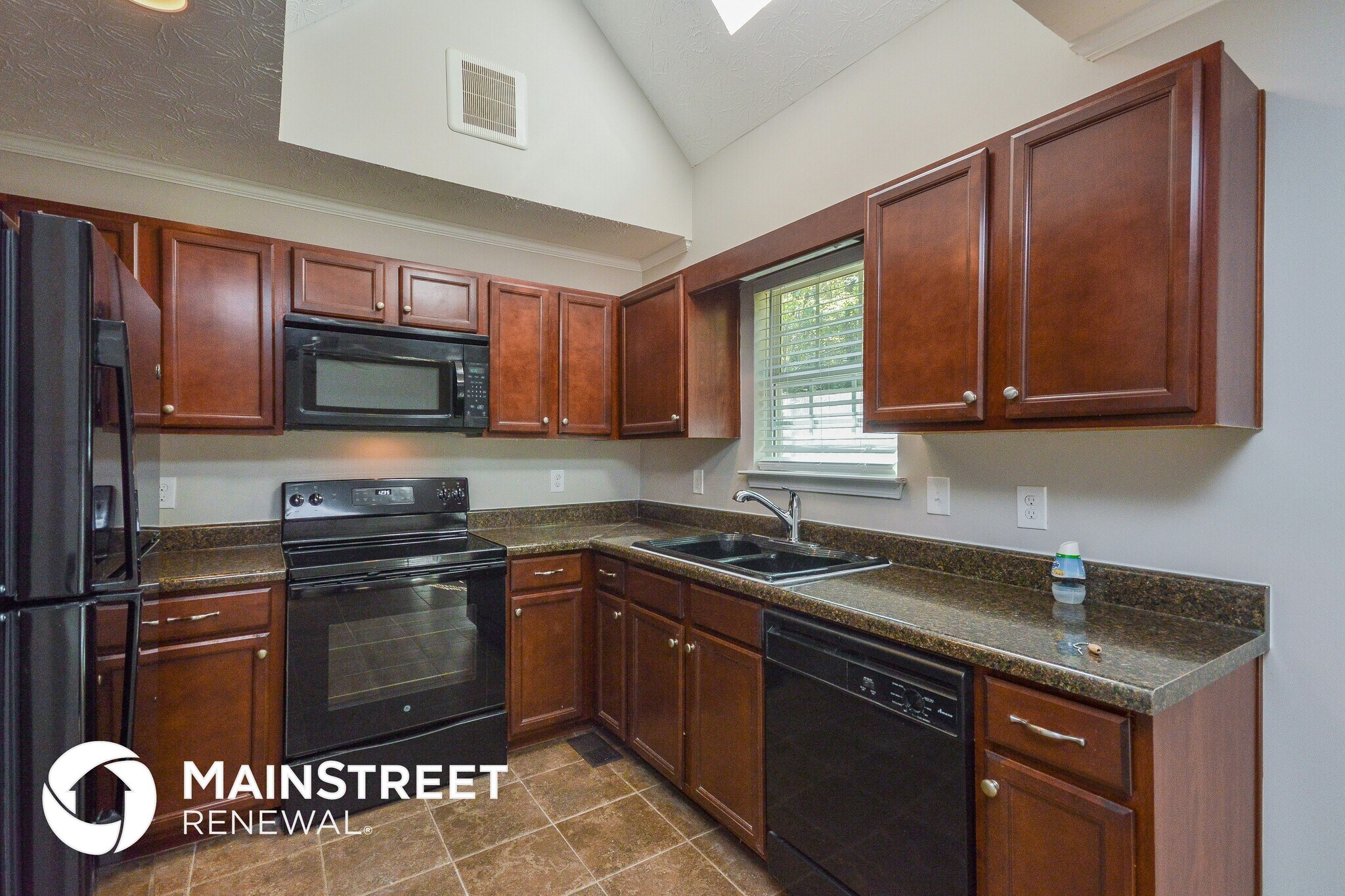 Building Photo - 40 Jill Ln