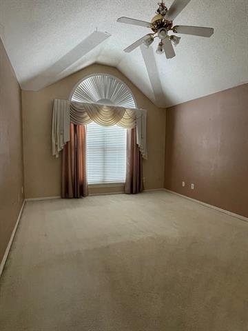 Building Photo - 18847 Park Grove Ln