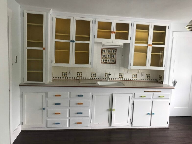 Kitchen - 213 S 100 W