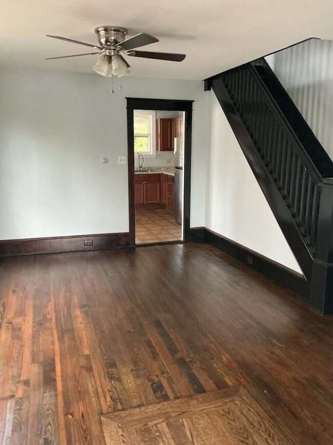 Building Photo - 3BR Single Family Rental  - Walk to Downto...