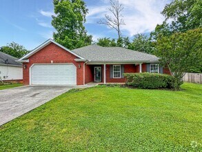 Building Photo - Charming Single Level 3-Bedroom South Knox...
