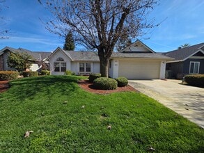 Building Photo - 444 N Tommy St