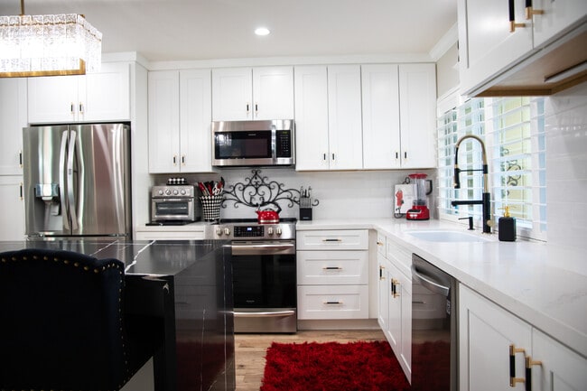 Building Photo - 1405 Kinross Ct