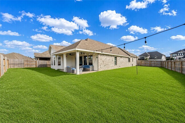Building Photo - 31416 Cedar Elm Trl