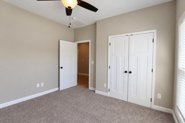 Building Photo - 1407 Brook Hill Drive