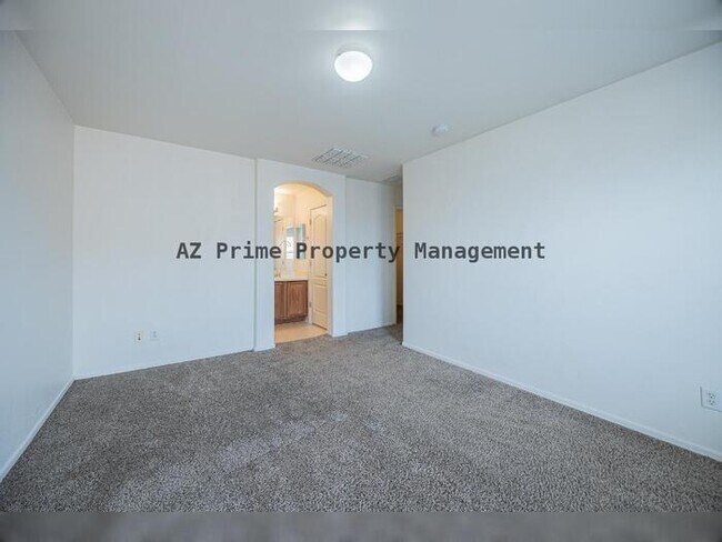 Building Photo - 2032 N 78th Glen