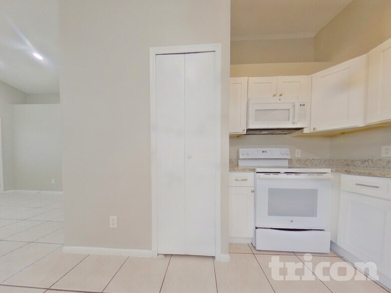 Building Photo - 3028 Patel Dr