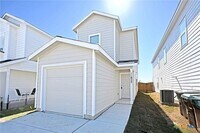 Building Photo - 11822 Bluebell Rdg