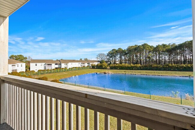 Building Photo - 1356 Glenns Bay Rd