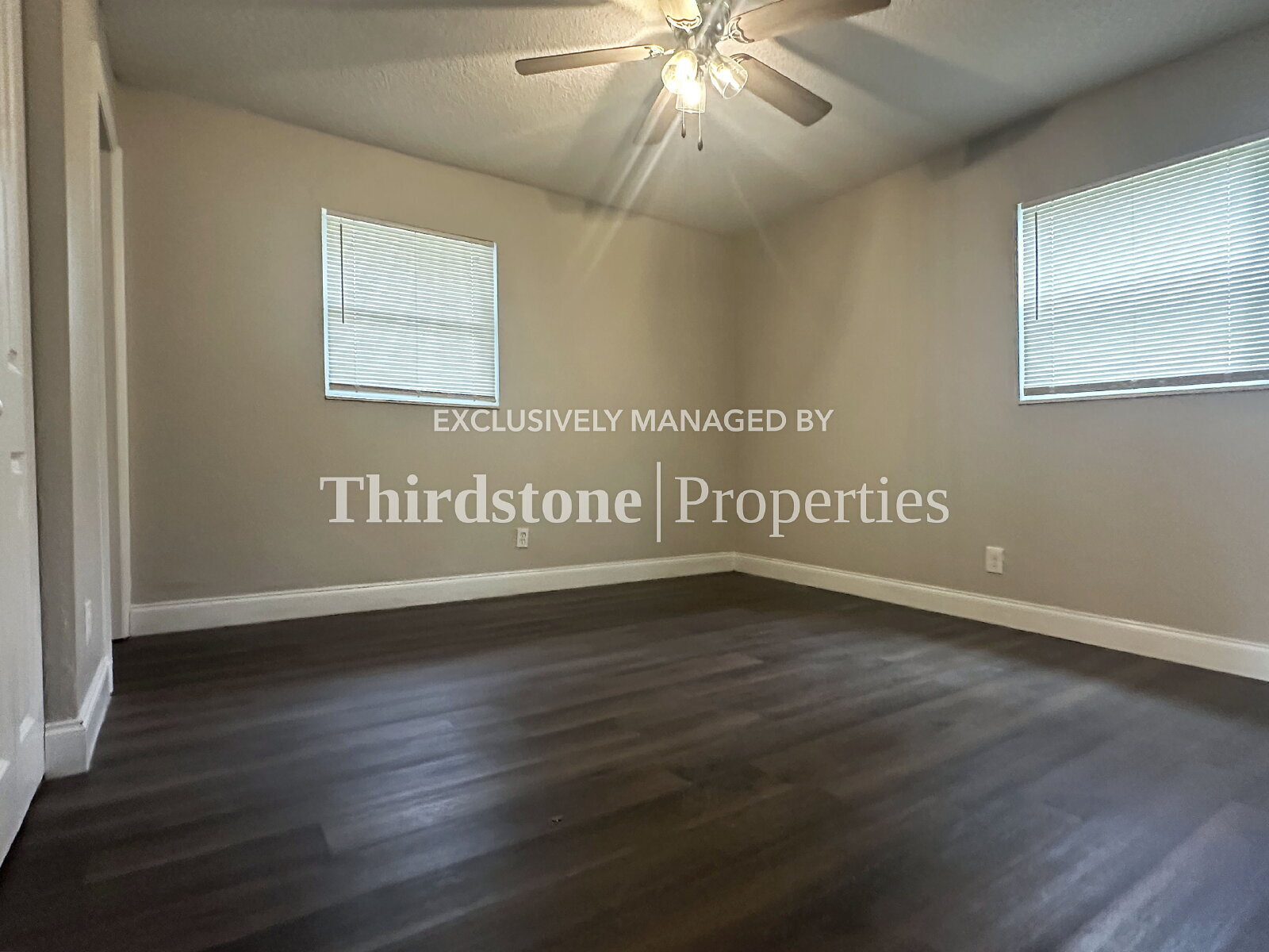 Building Photo - 8544 Oak Leaf Rd