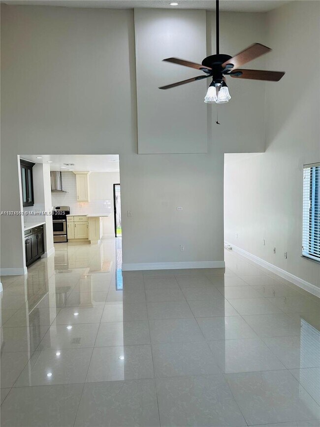 Building Photo - 15038 SW 89th Ter Rd