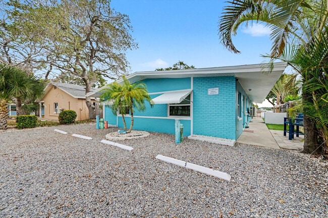 Building Photo - 711 E Gulf Blvd