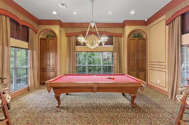 Building Photo - 1100 Scotia Dr