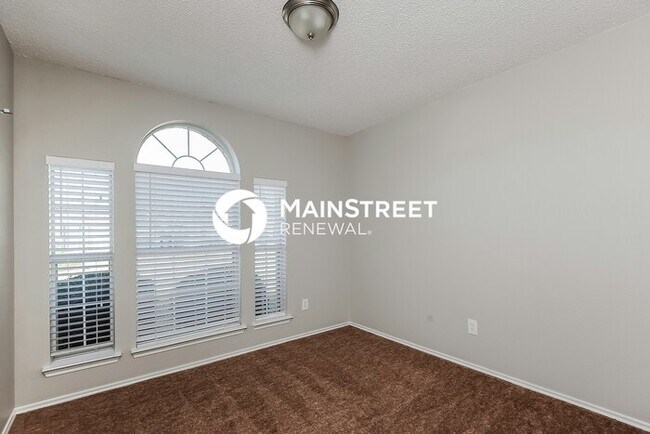 Building Photo - 3 Bedroom Pet-Friendly Home in Fort Worth,...