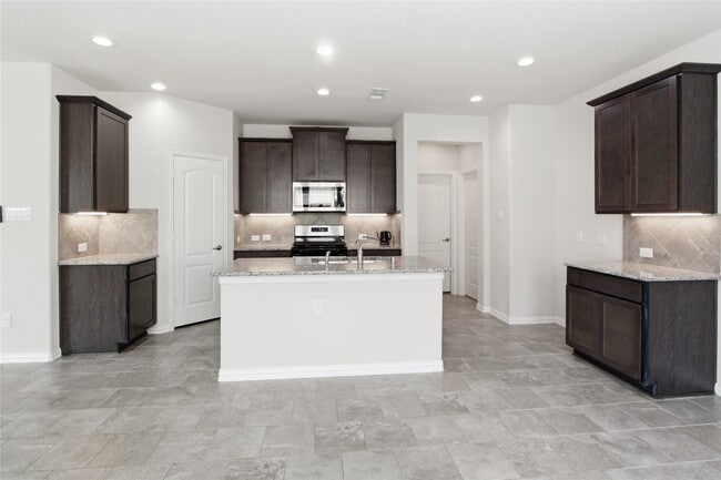 Building Photo - 13201 Leisure Cove Dr