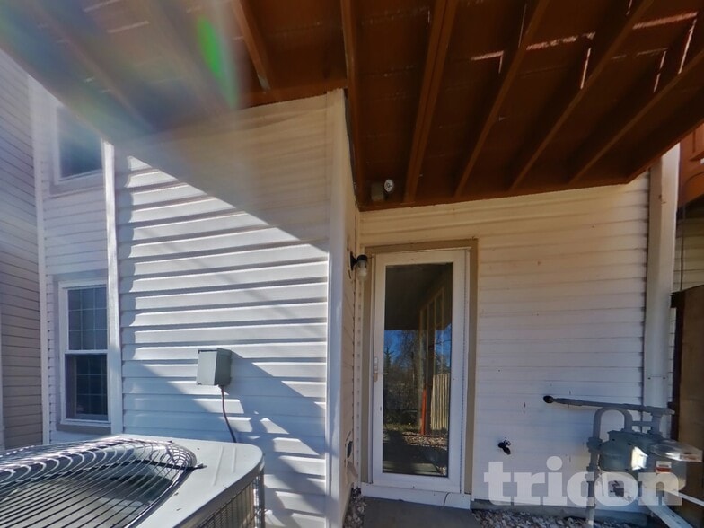 Building Photo - 14122 Reverend Rainsford Ct